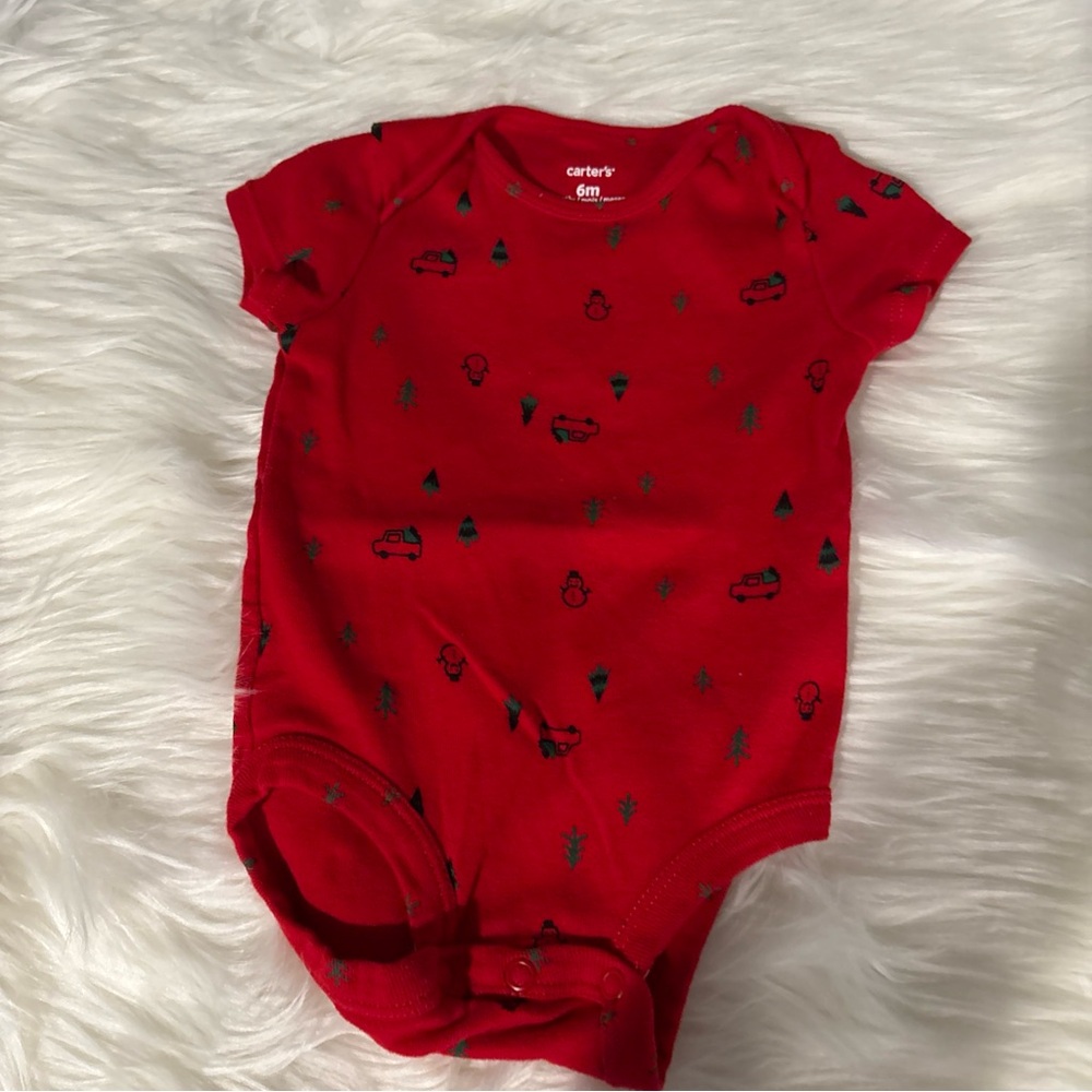 Carter’s Christmas 🎄 Onesies 6 Months Red